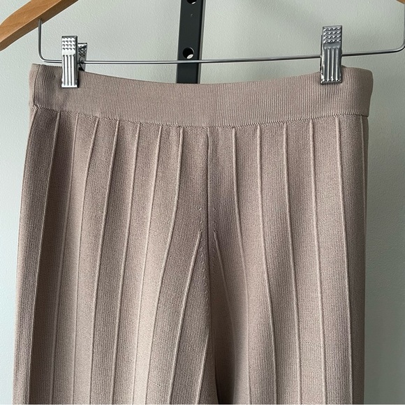 Joseph Ribkoff Wide Leg Pleated Tan Pull On Cropped Pant High Rise Size Small - Picture 2 of 8